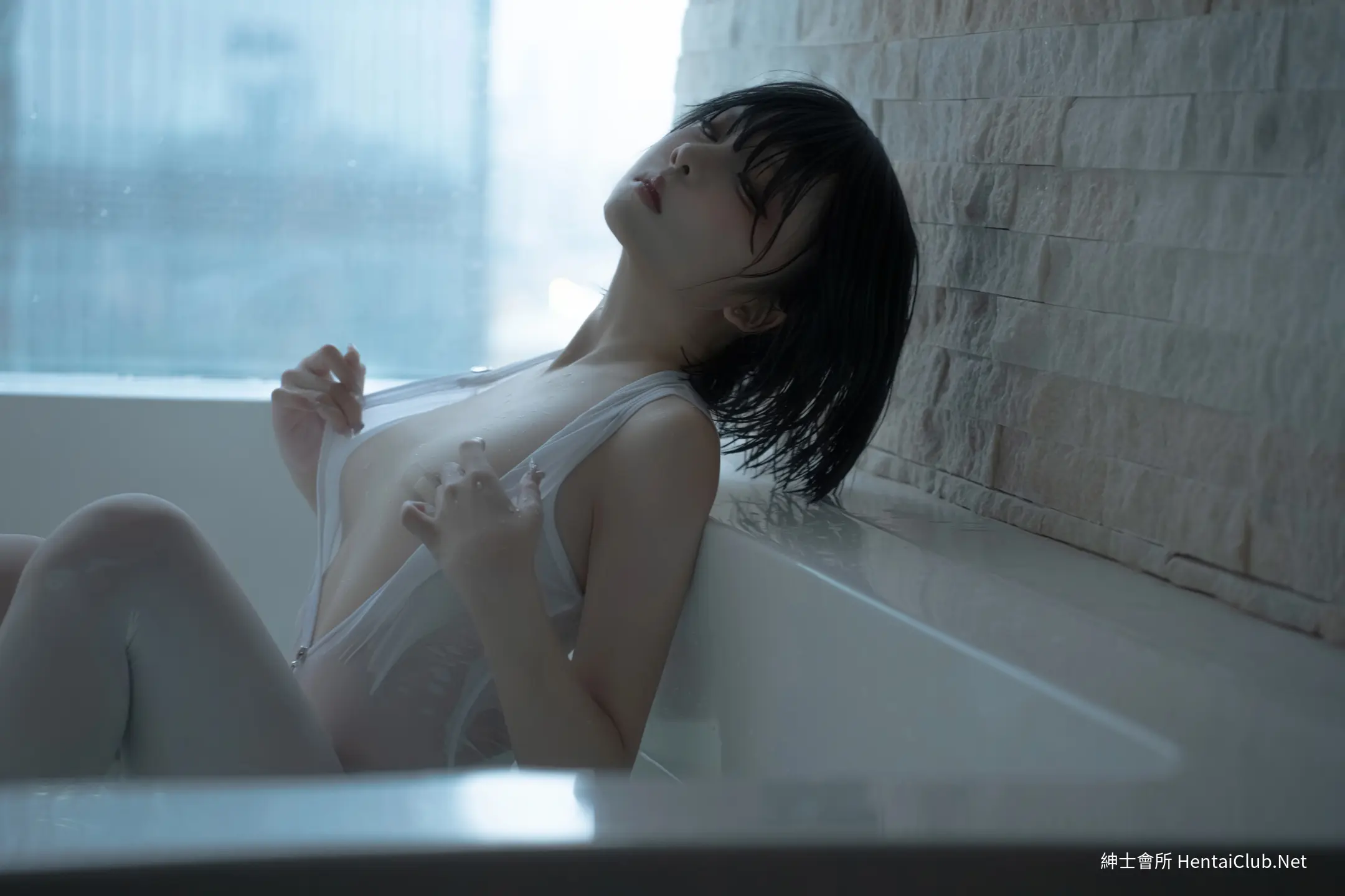 Etsuko Etsuko Bơi trong suốt - 27